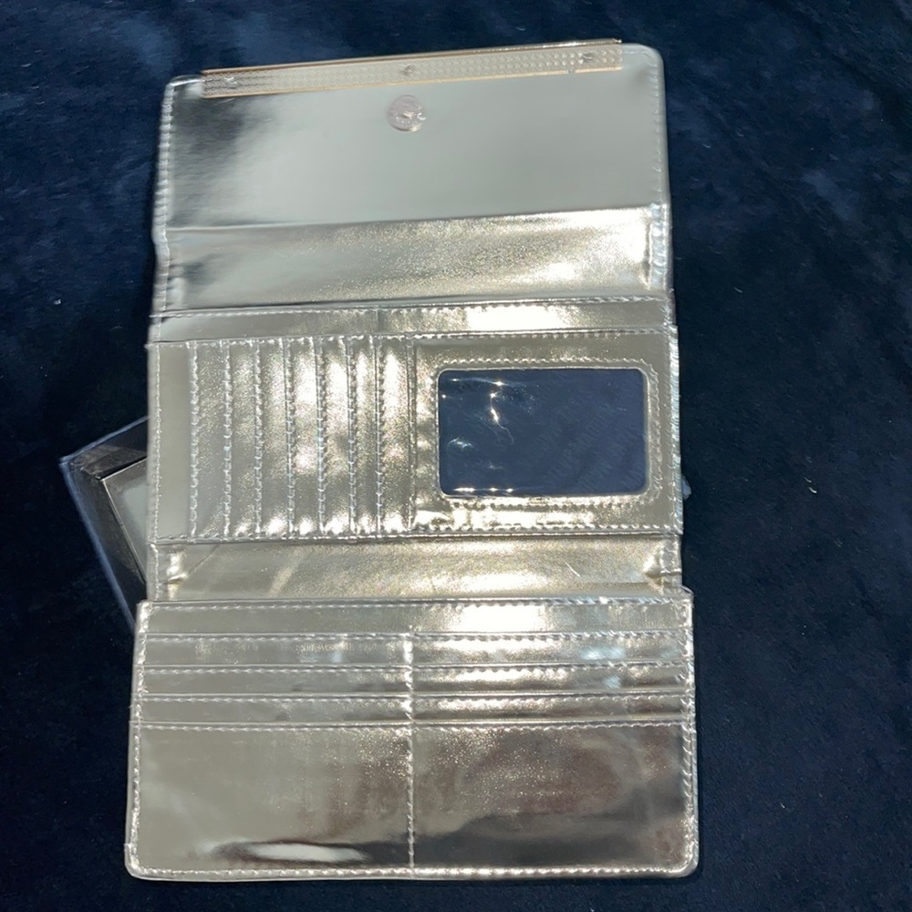 Woman’s Steve Madden Wallet Brand New